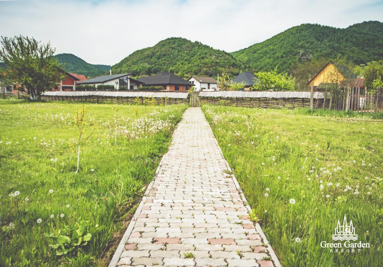 Green Garden Resort Cicirlau Екстер'єр фото